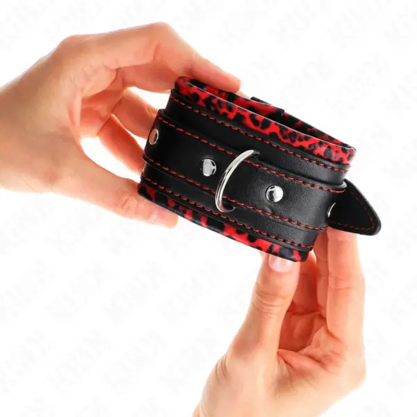 KINK - Muñequeras forradas rojas/negro ajustables para BDSM - Imagen 3