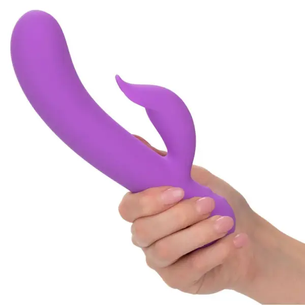 CALEXOTICS - First Time Vibrador Complaciente Recargable Morado - Imagen 6
