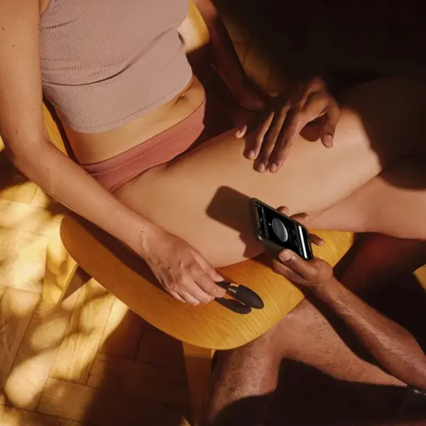 LELO - TIANI HARMONY Masajeador para parejas negro - Imagen 4