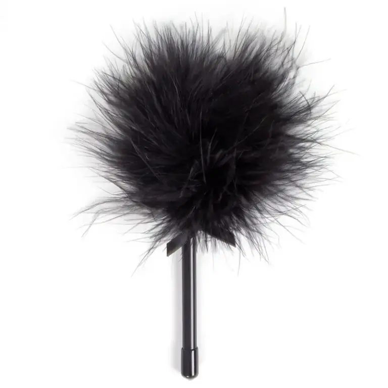 SECRET PLAY - Mini Black Duster Sensación Premium para el Placer - vista principal
