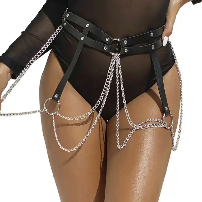 SUBBLIME - Cinturón de Cadena de Cuero Negro Premium - vista principal