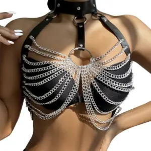 Subblime Chest Harness con Cadenas y Anillo Grande en Negro - Talla Única