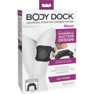 PIPEDREAMS - BODY DOCK LAP STRAP HARNESS Premium Sin Anclajes
