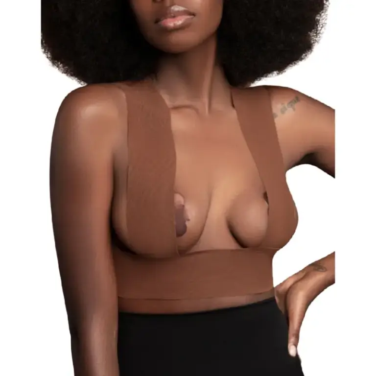 Bye-Bra Body Tape 5 m x 6.5 cm con 3 pares de cubrepezones marrón