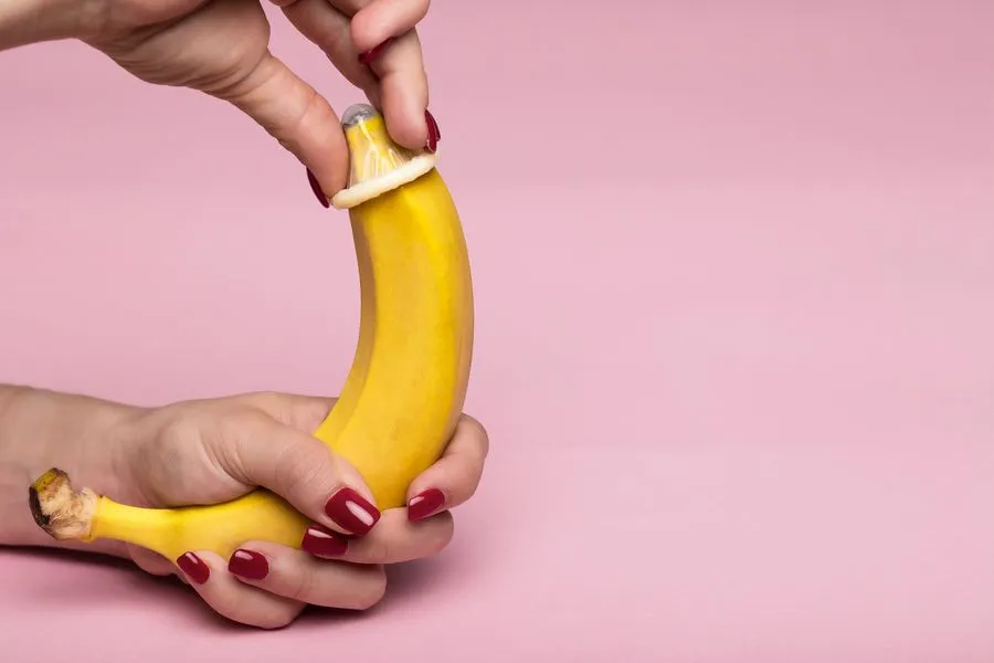 Cómo colocar un preservativo paso a paso